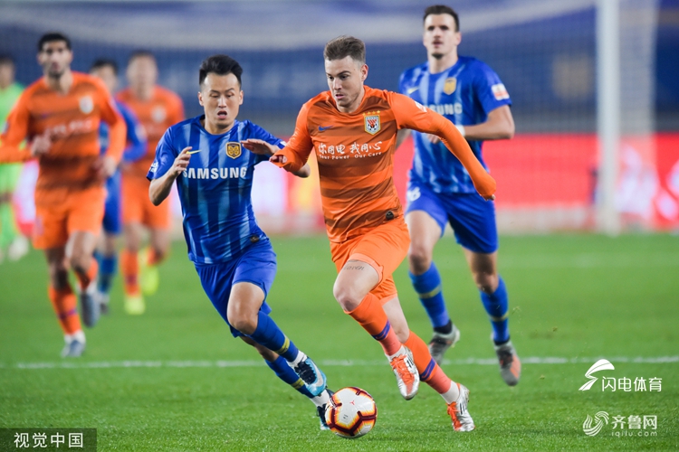 苏宁客场战平鲁能，保持不败纪录