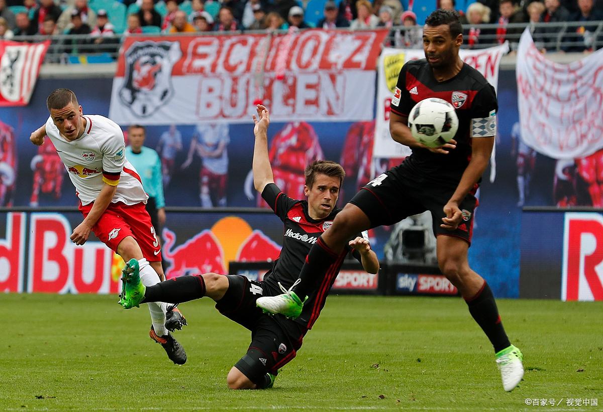 斯图加特客场艰难战平，状态稳定的简单介绍