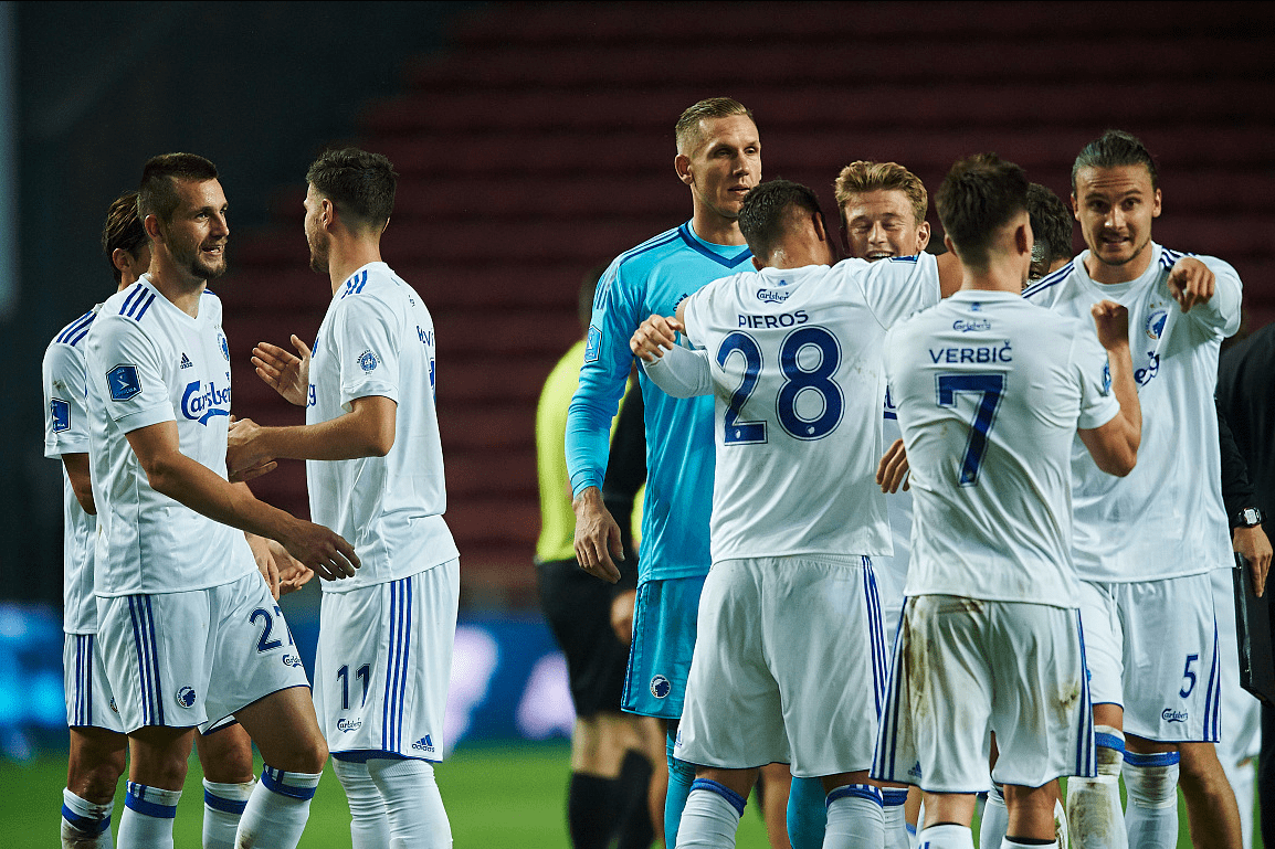 爱游戏娱乐-包含很冰岛后防严密，成功逼退对手的词条