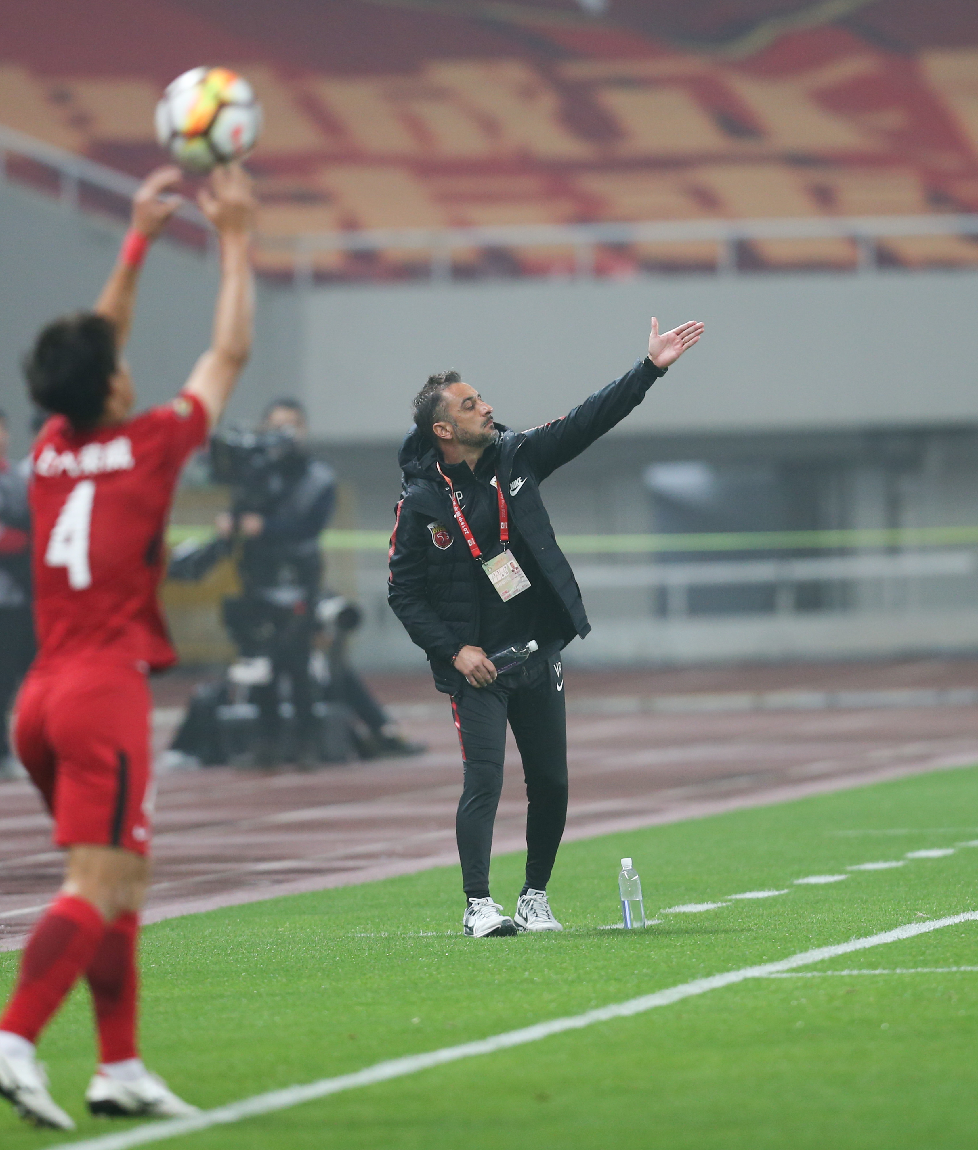 上海上港迎战河北华夏，势必全力以赴的简单介绍