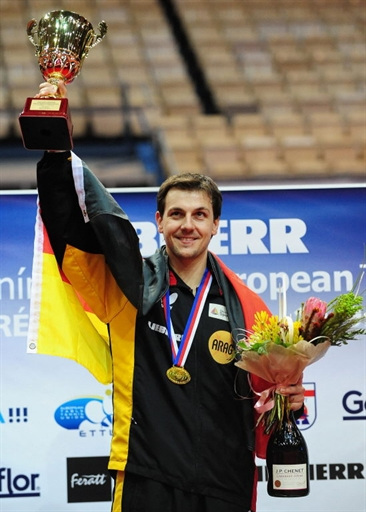 捷克乒乓球队斩获男团比赛金牌