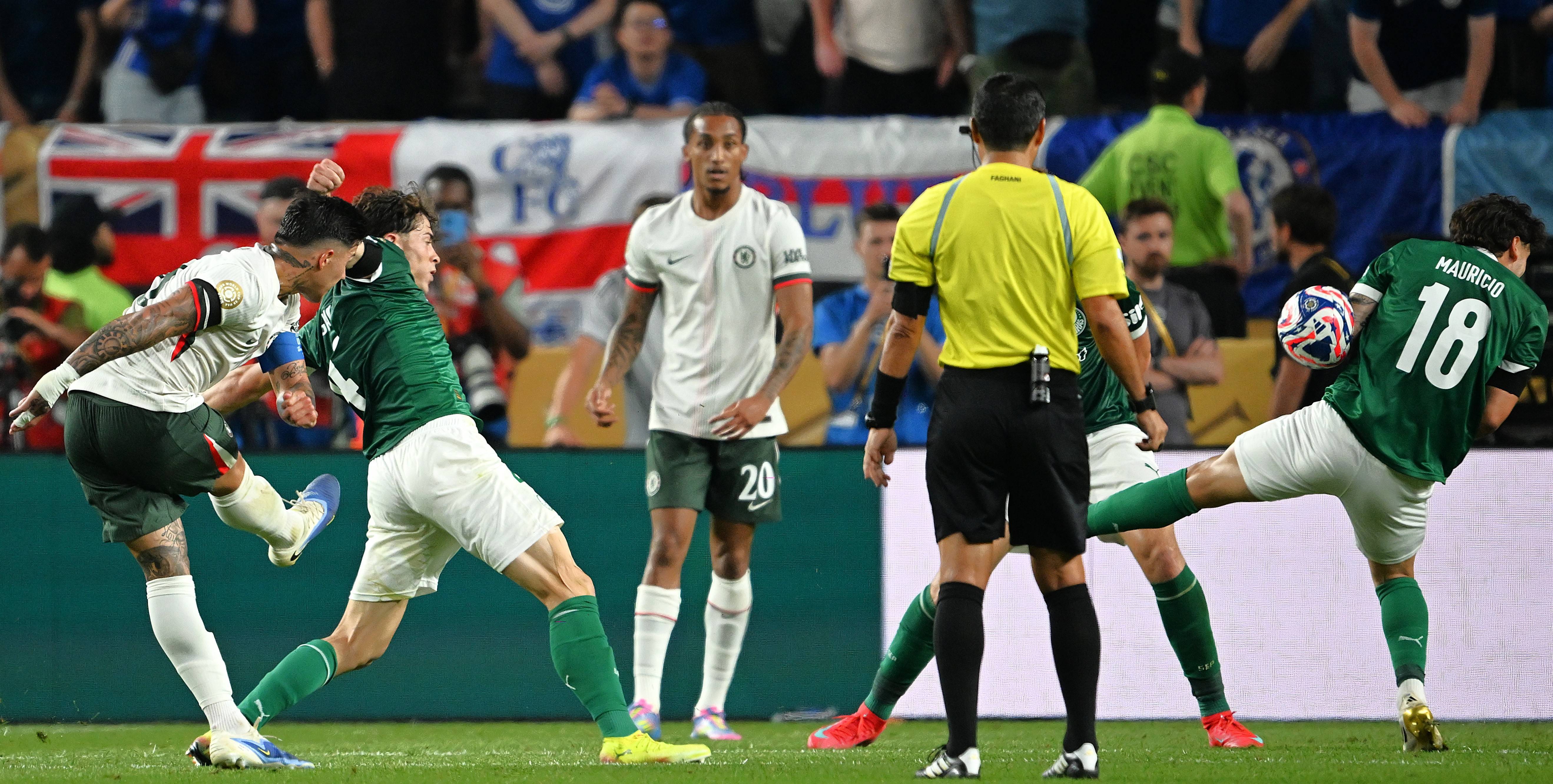 爱游戏投注-切尔西挺进半决赛备受关注，欧冠备战